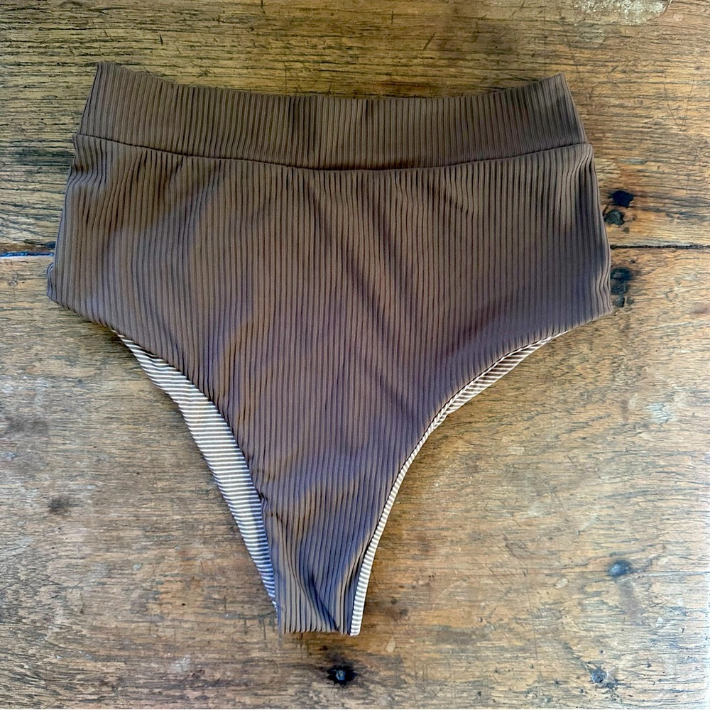 ACACIA Solento Bottom chocolate ribbed size large